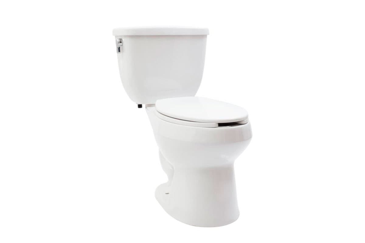 inodoro alargado kenzo de palanca, altura ADA, color blanco 