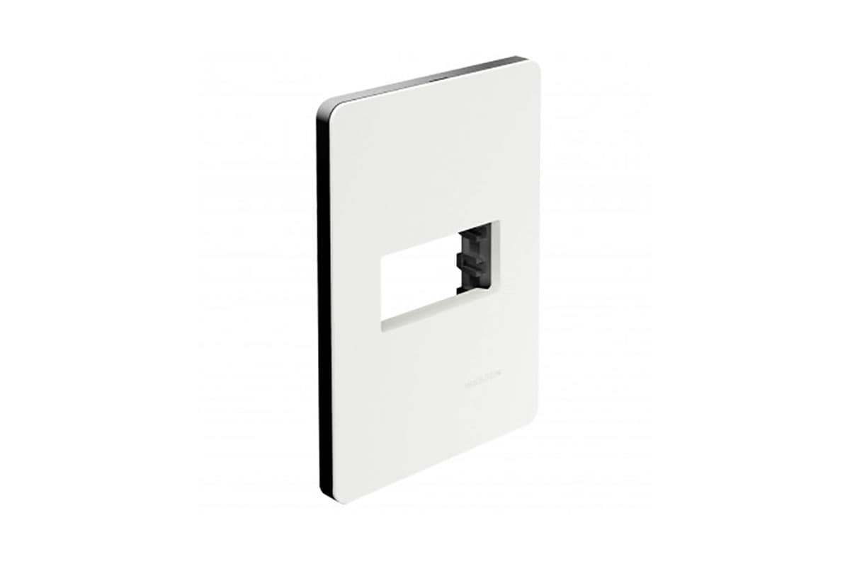 Tapa de 1 ventana chasis color negro N1371-BN