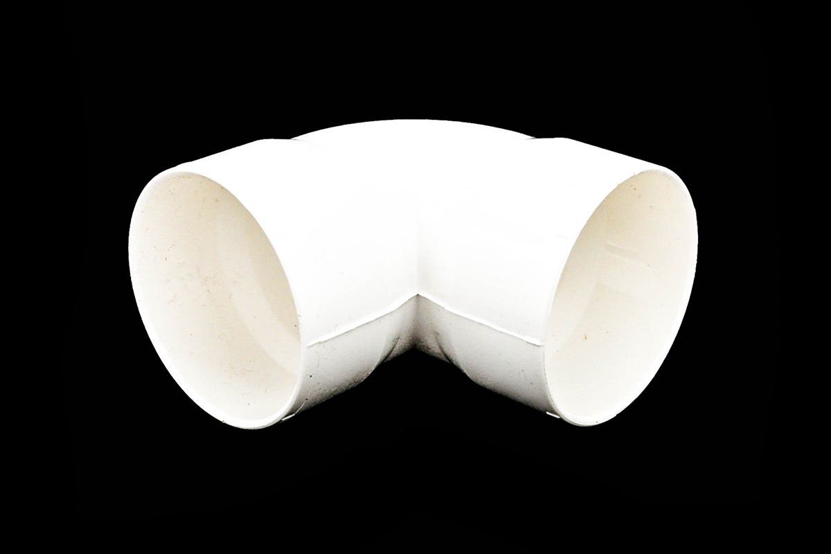 Codo de PVC 2