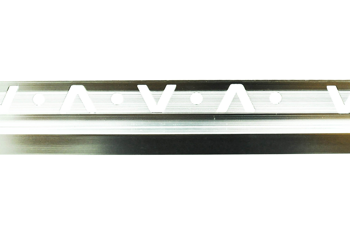 Listel aluminio plata brillo  2.5 x 10 x 12 mm 
