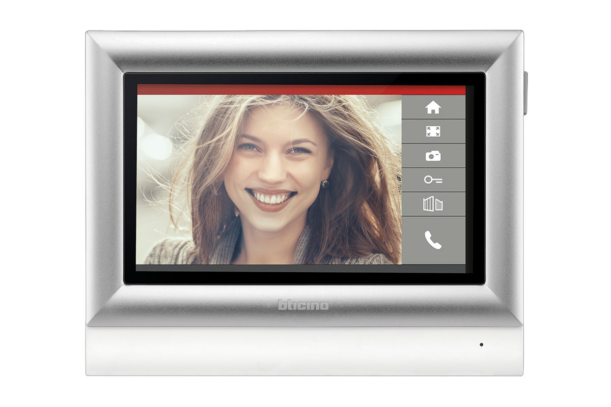Monitor adicional a color touch screen 10