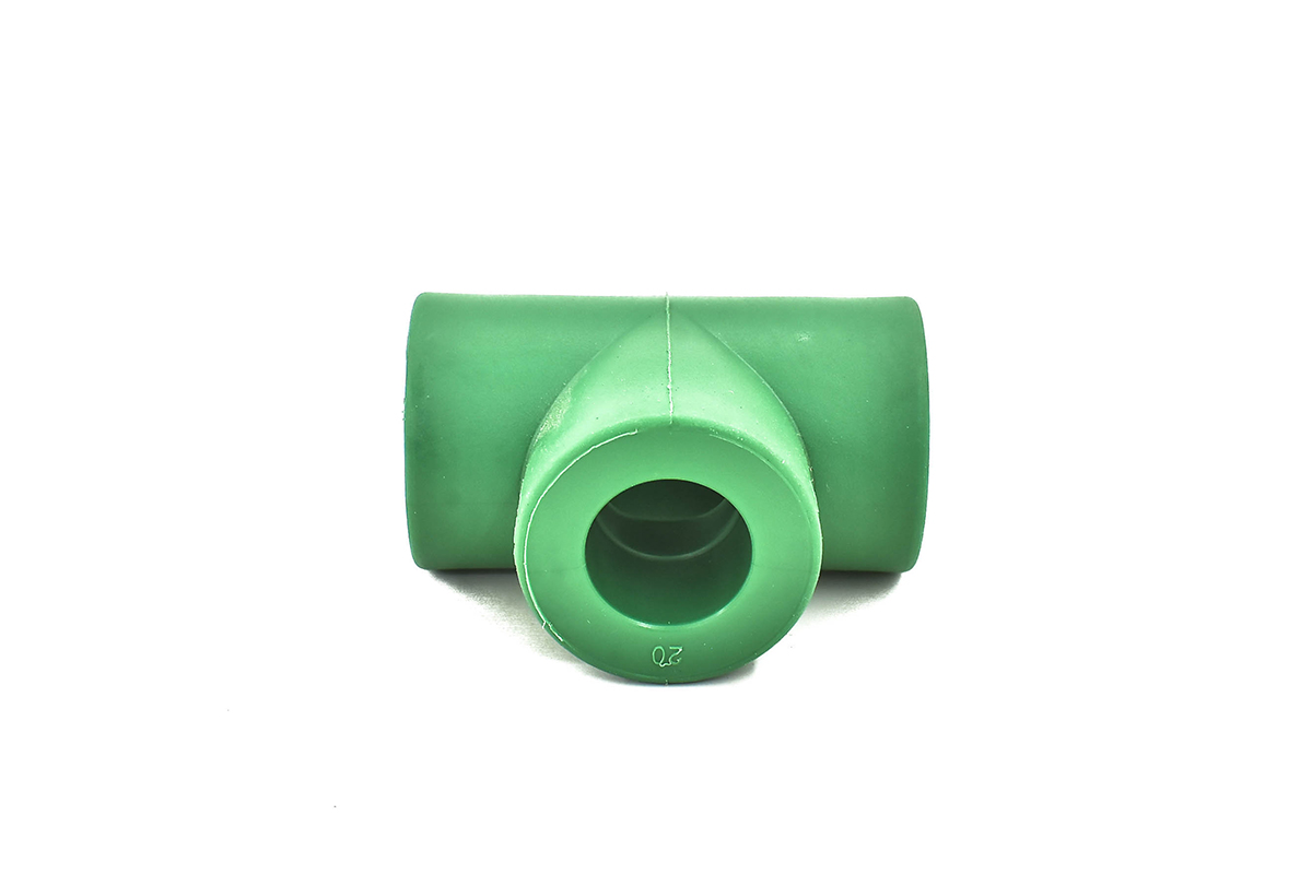 Tee de polipropileno con reduccin central 25 x 25 x 13 mm (1