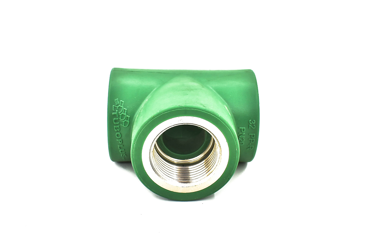 Tee hembra de polipropileno con interior galvanizado 25 x 25 mm (1