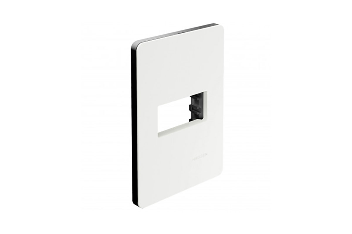 Tapa de 1 ventana chasis color negro N1371-BN