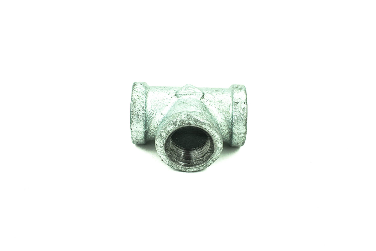 Tee galvanizada 13 mm 